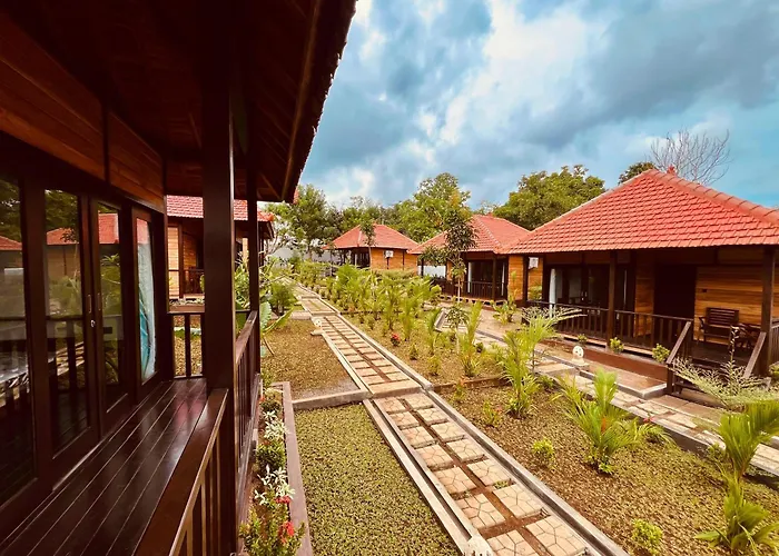 Hotel Sun And Moon Village Uluwatu (Bali)